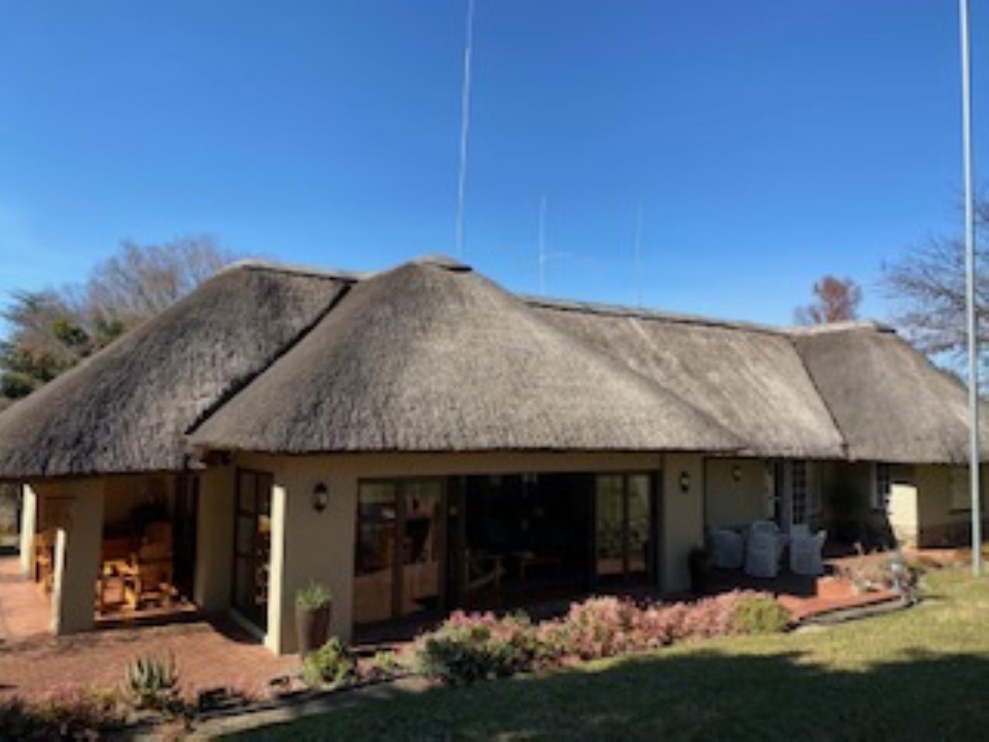 3 Bedroom House + Cottage/Flat for Sale - KwaZulu Natal