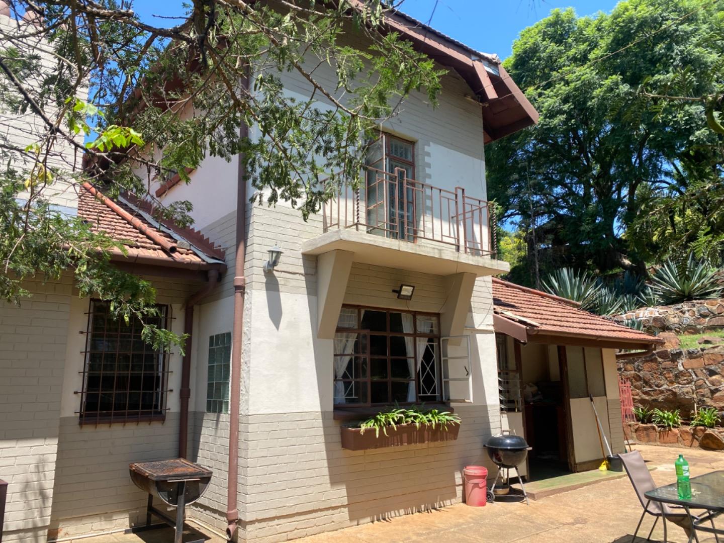 4 Bedroom House + Cottage/Flat for Sale - KwaZulu Natal
